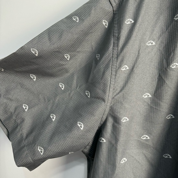 Marmot Tent Print Short Sleeve Button Up Shirt Gray Size XL - Picture 6 of 10